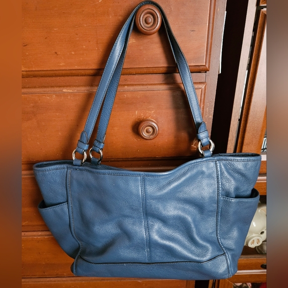 Coach Navy Blue Leather Shoulder Bag - Picture 4 of 4